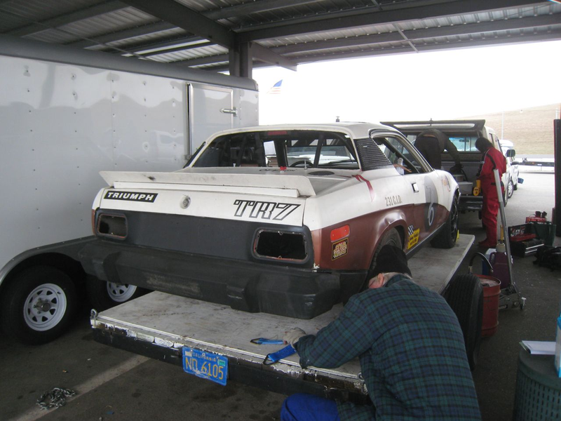 Illustration for article titled 24 Hours Of LeMons Arse Freeze-A-Palooza Über Gallery: British Steel